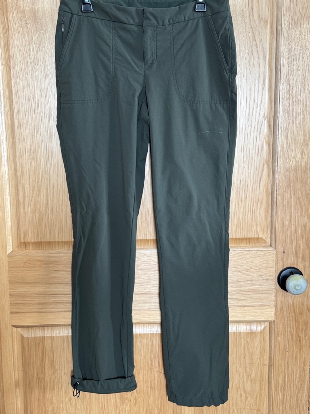 Athleta Men's Olive Cargo Travel Pants